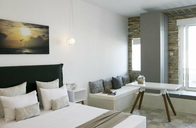 Anatoli Luxury Studios & Suites - Photo2