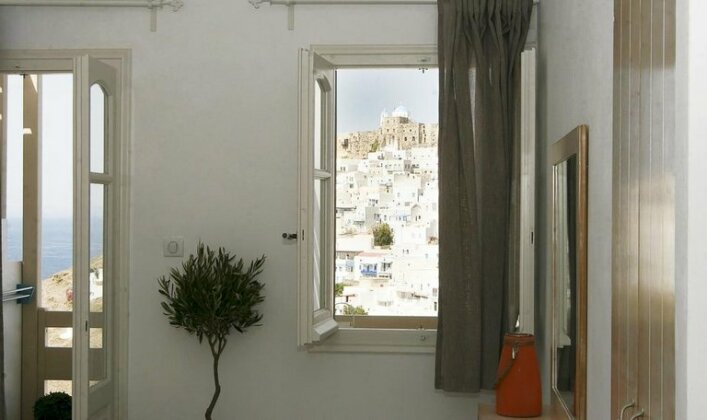 Anatoli Luxury Studios & Suites - Photo3