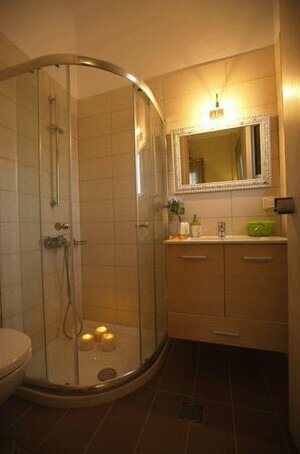 Australia Rooms