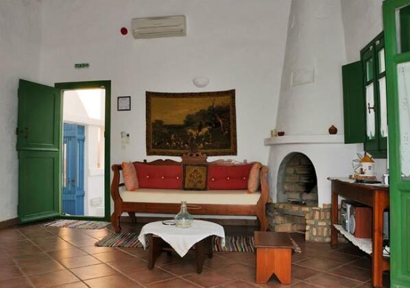 Kalderimi Traditional Houses - Photo2