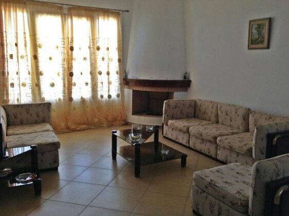 Papanikola House 1 - Photo3