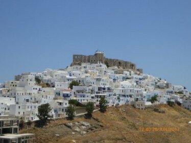 Paradissos Hotel