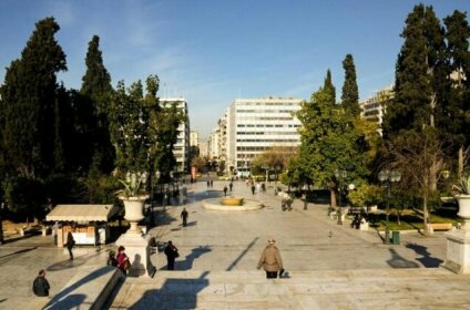 Athens' heart Syntagma metro apartment