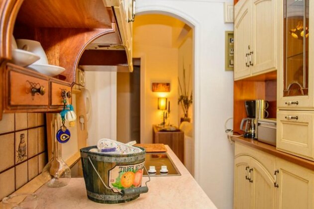 Athens Unique Metro Station Apartment - Photo3