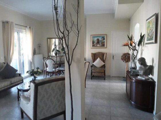 Central Luxurious Penthouse Guesthouse with Views - Photo2