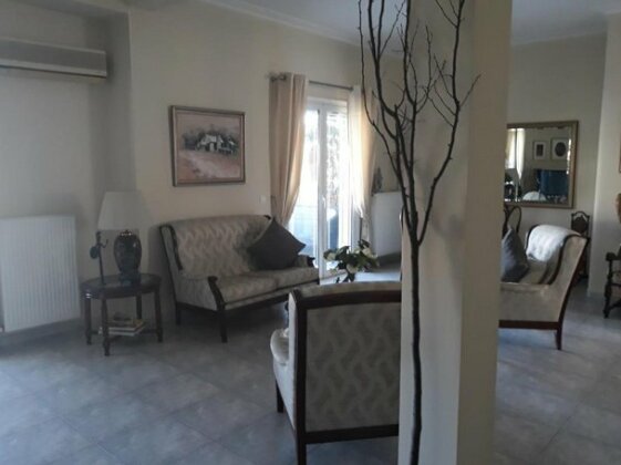 Central Luxurious Penthouse Guesthouse with Views - Photo4