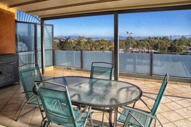 City & Sea View Flat - Photo5