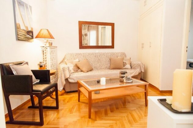 Classic Pied a Terre in Central Athens