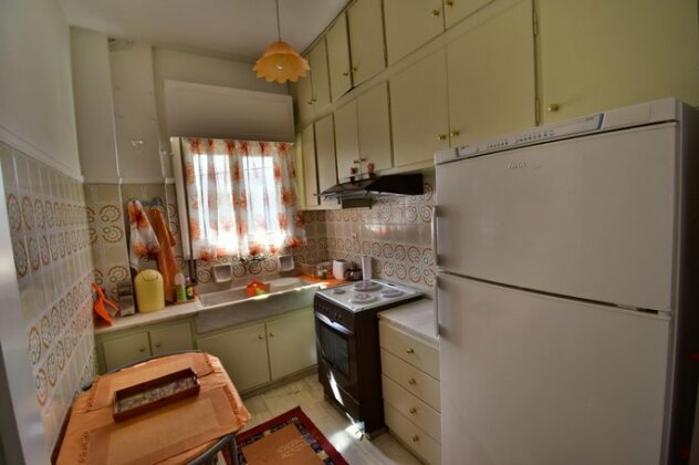 Classy 2 bedroom apartment under Acropolis at Thissio - Photo4
