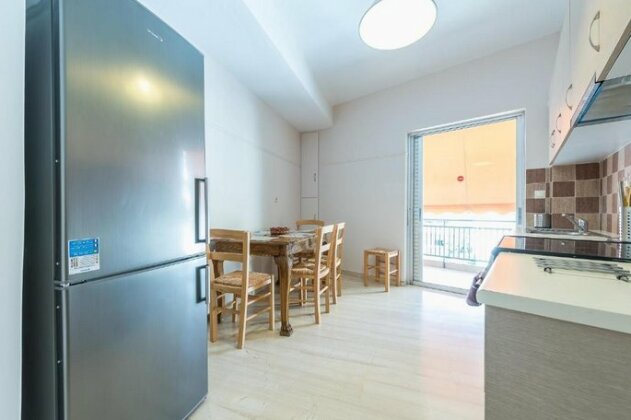 Comfy Apartment Near City Center - Photo5
