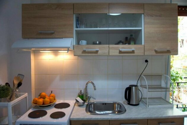 Cozy apartment 5 min from metro station center of Athens newly renovated