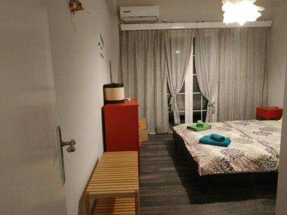 Cozy apartment near Metro station Agia Marina - Photo3