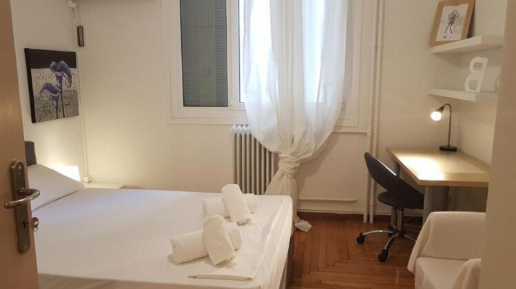 Errathens Apartments - Photo4