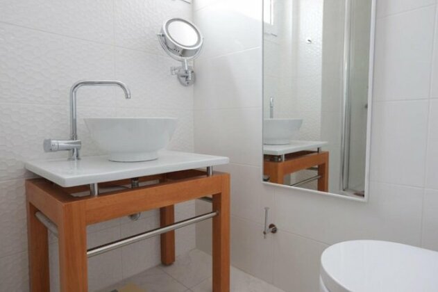 Eva's Urban Apt in Athens 6' to Transit Station - Photo4