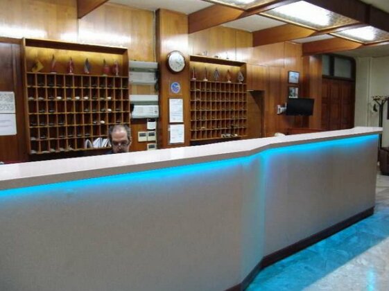 Hotel Cosmos Athens - Photo2