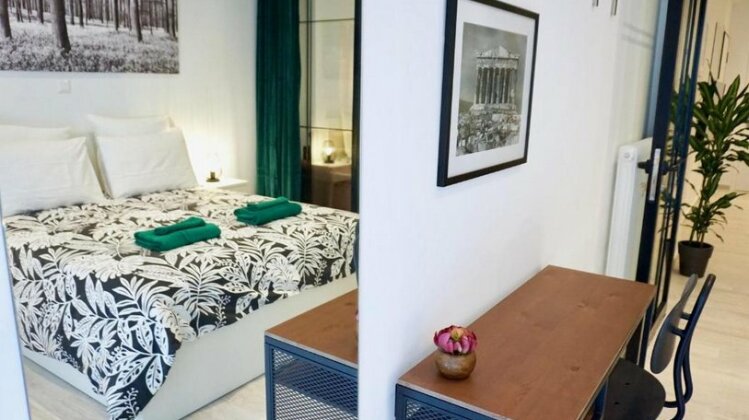 Industrial Style Studio in Athens - Photo3