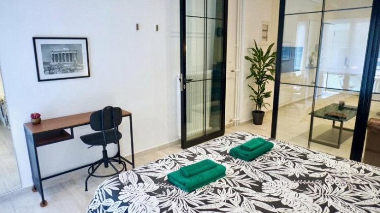 Industrial Style Studio in Athens - Photo4