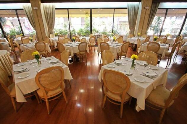 Ionis Hotel - Photo5