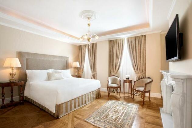 King George a Luxury Collection Hotel - Photo5