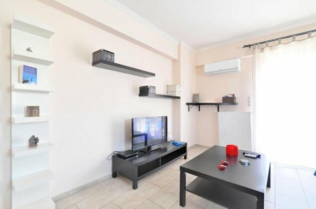 Kostas Cozy Apartment - Photo5