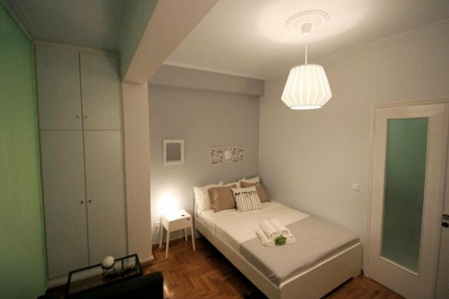 Luxury flat in Kolonaki 3' Metro - Photo2