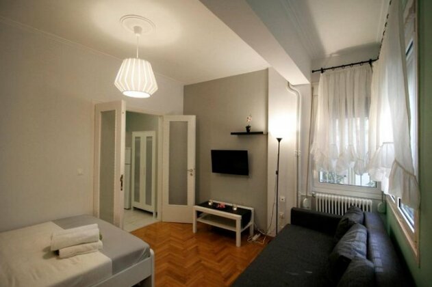 Luxury flat in Kolonaki 3' Metro - Photo4
