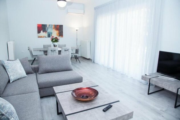 Minimal 3 bedroom apartment in Glyfada - Photo2