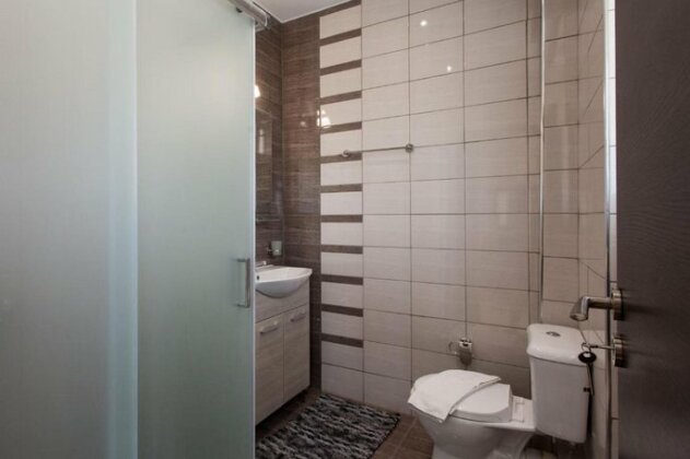 Modern art apt in Glyfada with sea view - Photo3