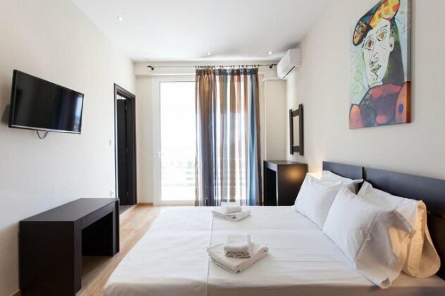 Modern art apt in Glyfada with sea view - Photo4