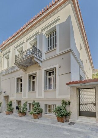 Neoclassical Apt with Garden View - Photo3
