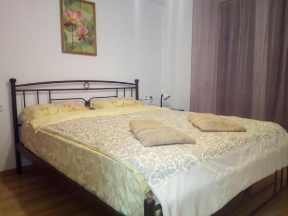 New studio next to metro for 2 people - Photo2