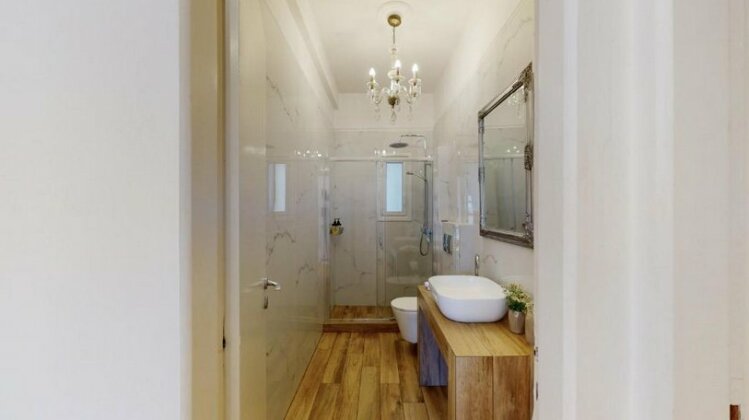 Penthouse of light @ Koukaki - Photo4