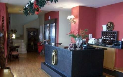 Queens Leriotis Hotel - Photo4