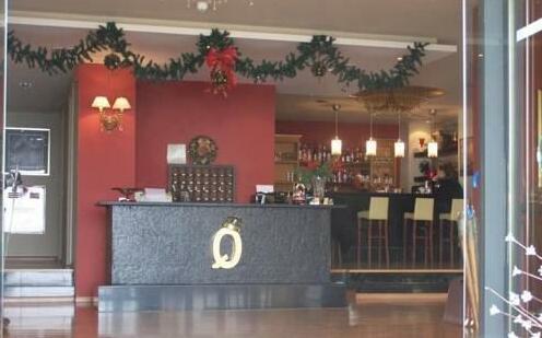 Queens Leriotis Hotel - Photo5