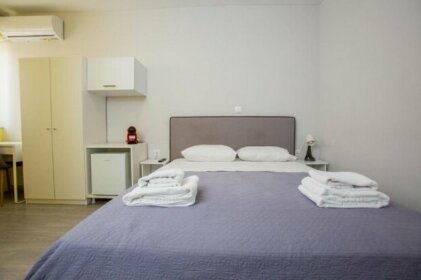 Raise Boutique Rooms in the Center of Athens