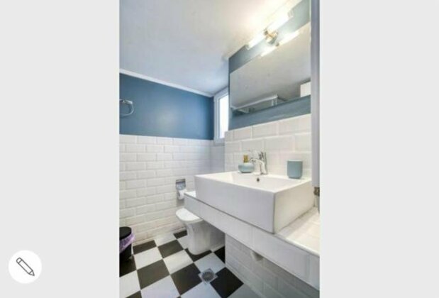 Sotiris' Central Appartment - Photo4