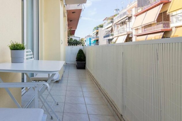Spacious 3 bedroom apartment in Thessio