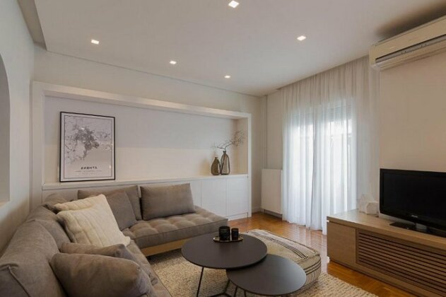 Spacious 3 bedroom apartment in Thessio - Photo5