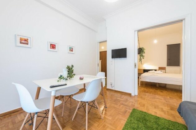 Spacious and Stylish Home in Central Athens - Photo4