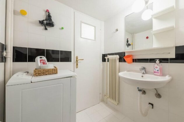 Spacious and Stylish Home in Central Athens - Photo5