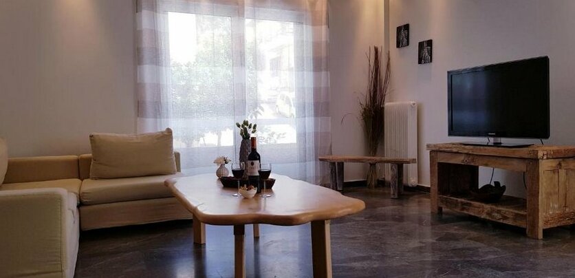 Spacious Apartment in the Historical Center of Athens - Photo2