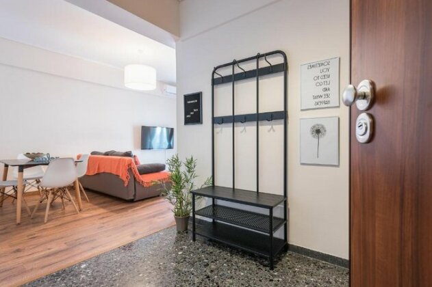 Stylish Athenian Flat - Photo2