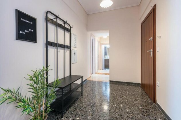 Stylish Athenian Flat - Photo4