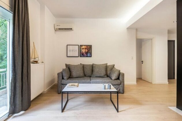 Stylish Formionos Apartment - Photo4