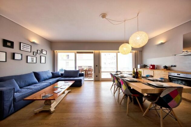 Super modern minimal flat nr metro & arch Museum - Photo2