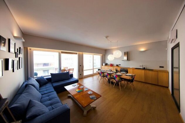 Super modern minimal flat nr metro & arch Museum - Photo5
