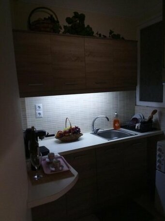 Sylvia' s Apartments - Photo4