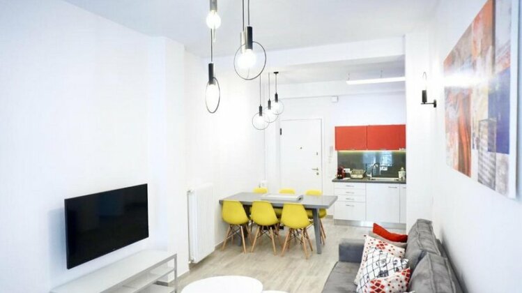 Urban Design Apt in Athens - Photo5