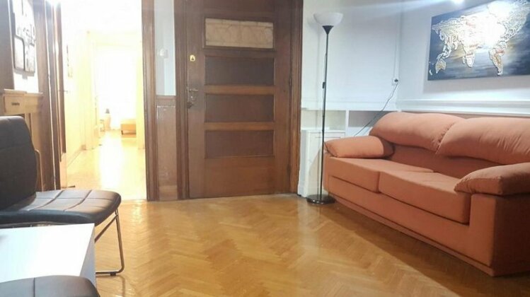 Violet Errathens Apartment - Photo3