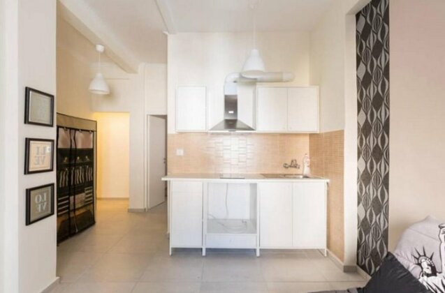 Zeus Apartment Athens - Photo4